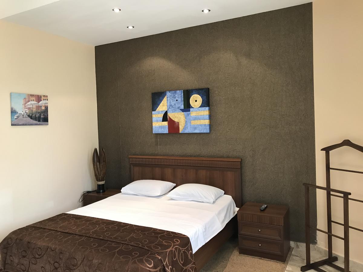 Hotel Condori Kobuleti Εξωτερικό φωτογραφία